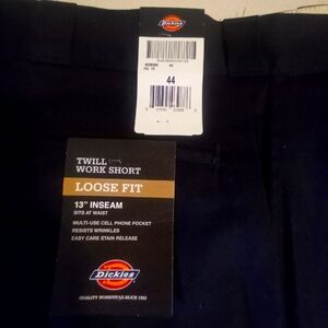 Nwt. DICKIES. Size 44 Mens Black Work Shorts